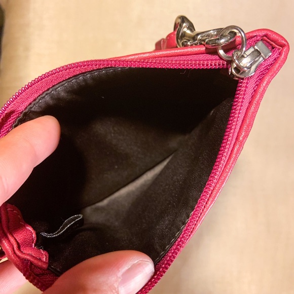 ‼️SOLD‼️Poppy Coach Wristlet - Picture 4 of 6